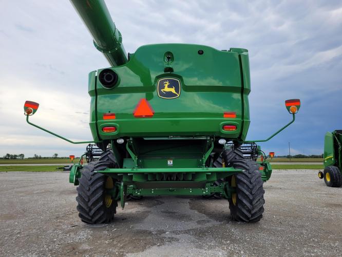 John Deere S770