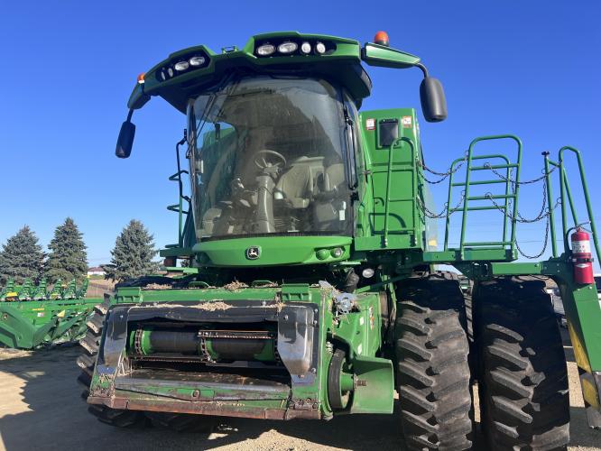 John Deere S680