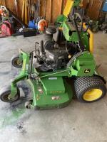 John Deere 652M
