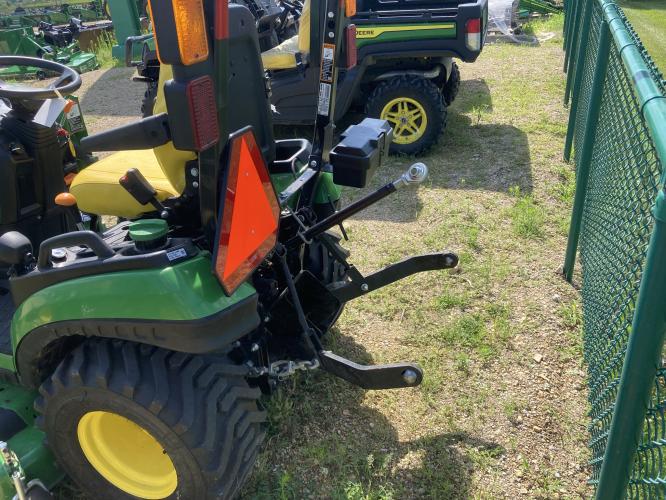 John Deere 1025R