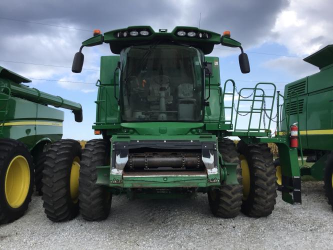 John Deere S760