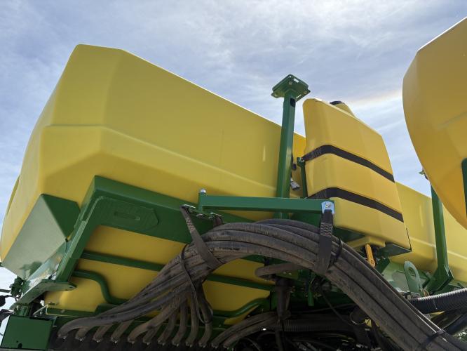 John Deere 1775NT