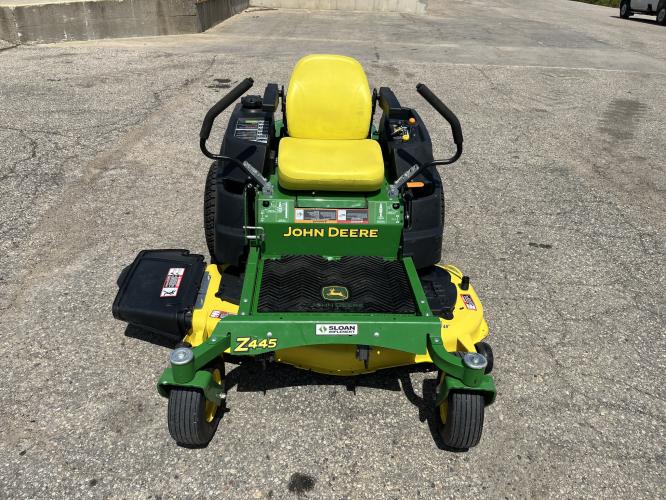 John Deere Z445