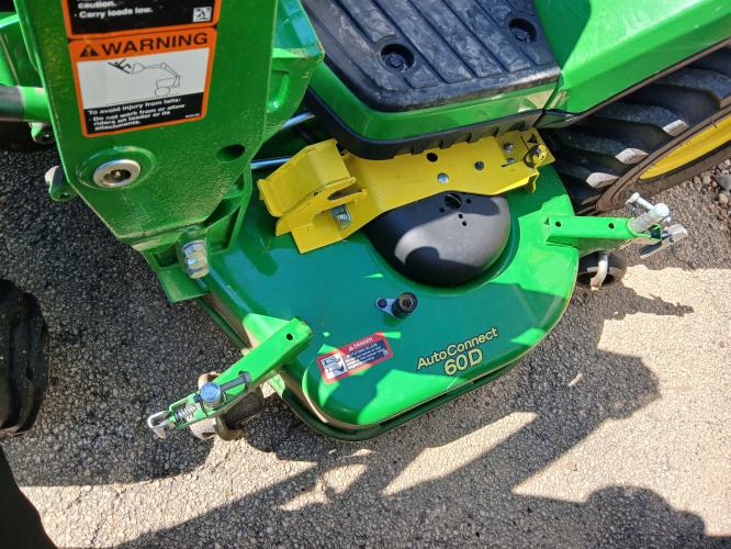 John Deere 1025R