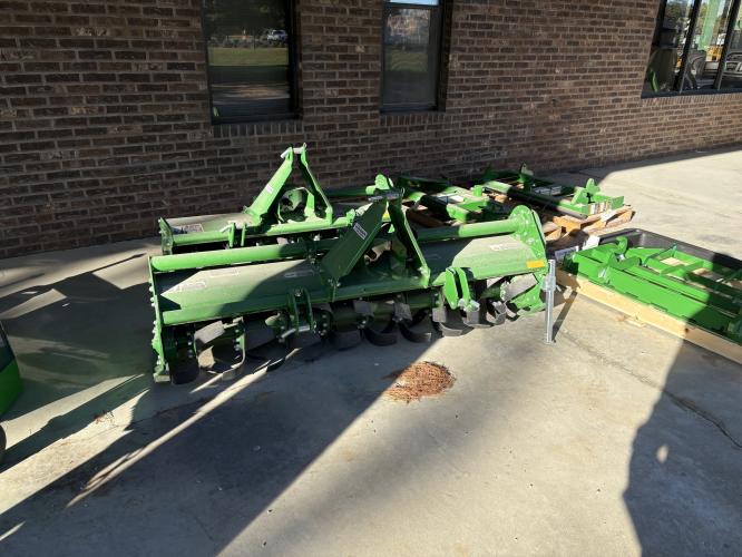 John Deere NEW 213745