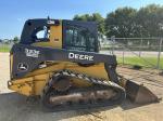 John Deere 333E