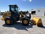 John Deere 324L