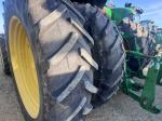 John Deere 8260R
