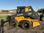 John Deere 330G