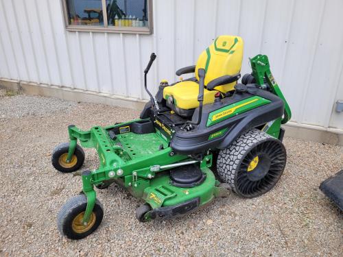 2022 John Deere Z930R