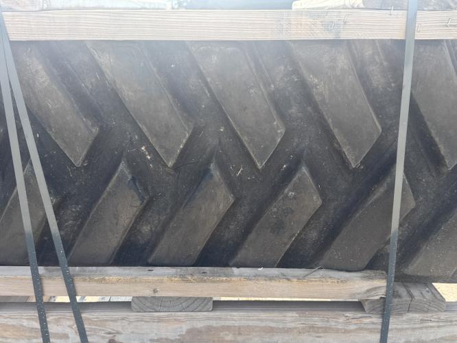 John Deere R565017 18" Track