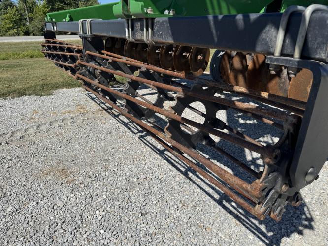John Deere 2720