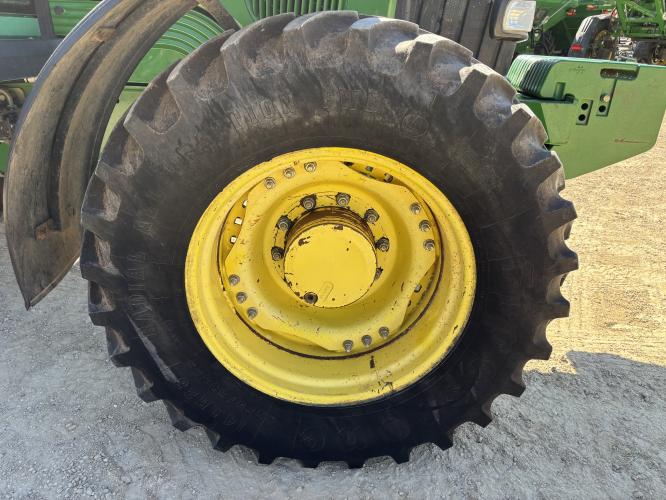 John Deere 7420