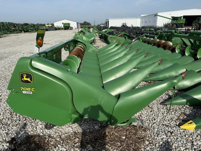 John Deere 708C