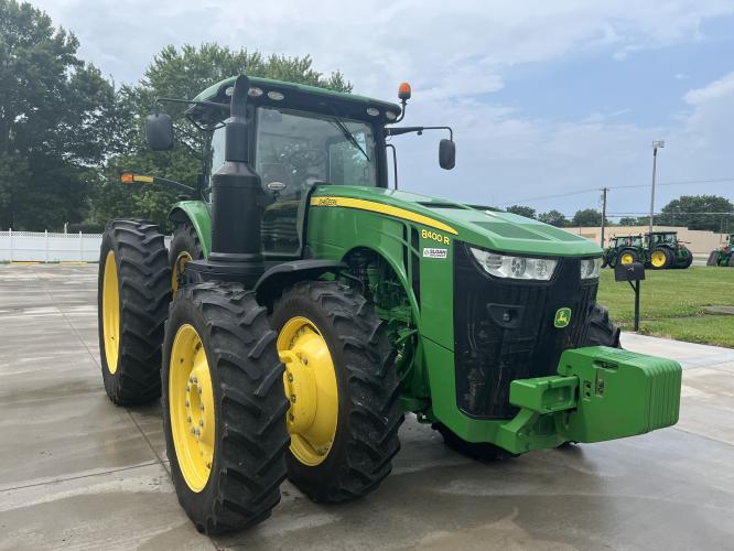 John Deere 8400R