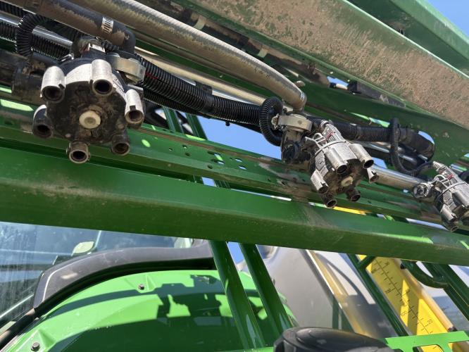 John Deere 412R