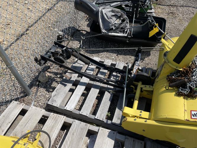 John Deere 38" snowthrower