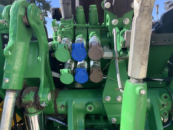 John Deere 5090M