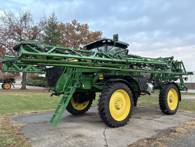 John Deere R4030