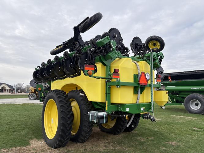 John Deere 2530L