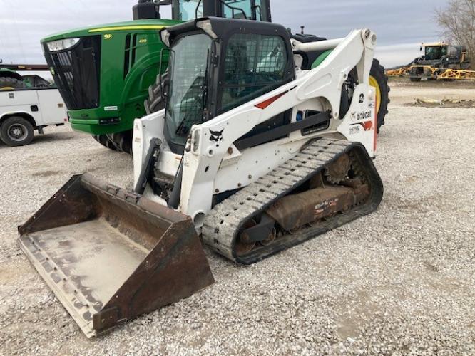 Bobcat T870