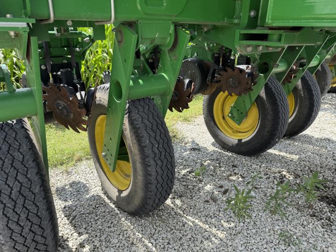 John Deere 1775NT