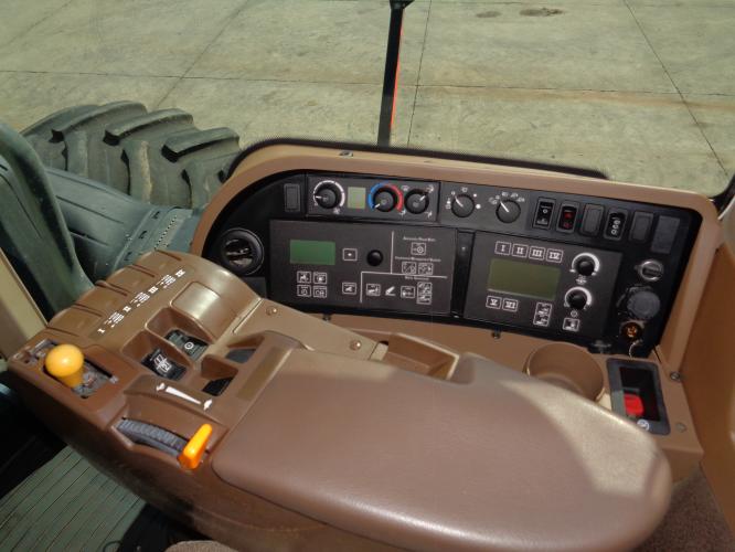 John Deere 9530