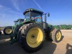 John Deere 8260R