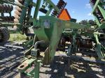 John Deere 637