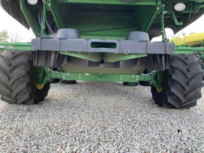 John Deere S780