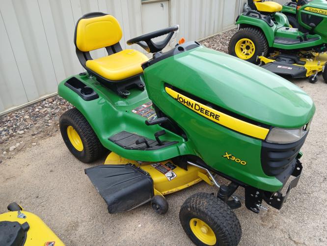 John Deere X300