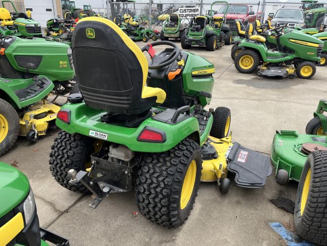 John Deere X590