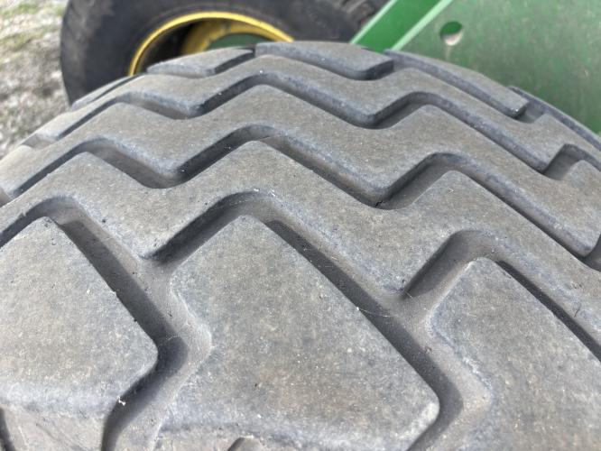 John Deere 2730