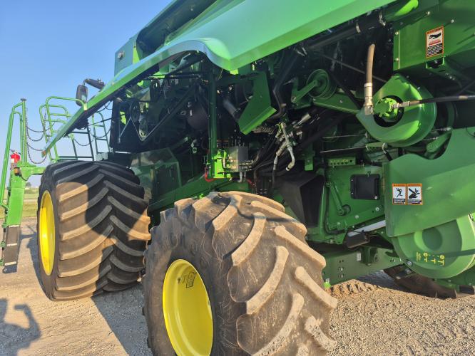 John Deere S790
