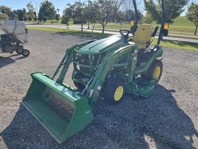 John Deere 1025R
