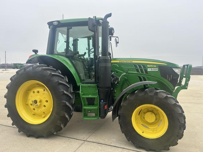 John Deere 6130M