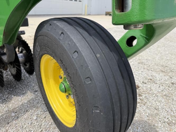 John Deere 2660VT