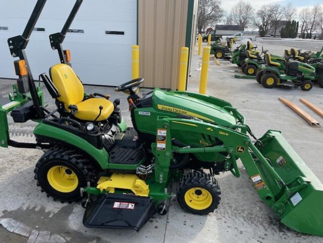 John Deere 1025R