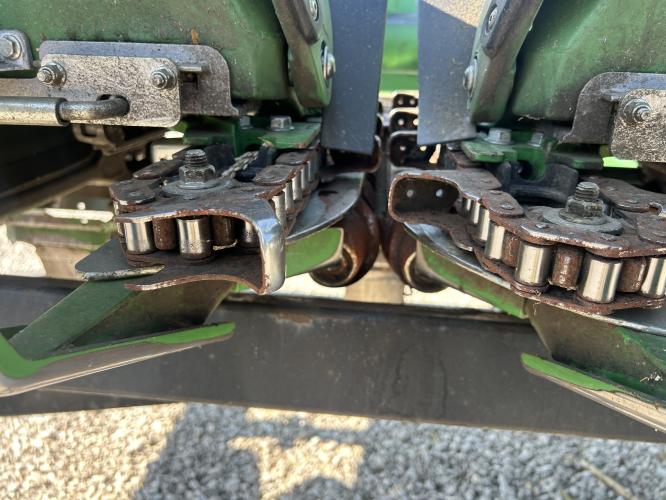 John Deere C8R