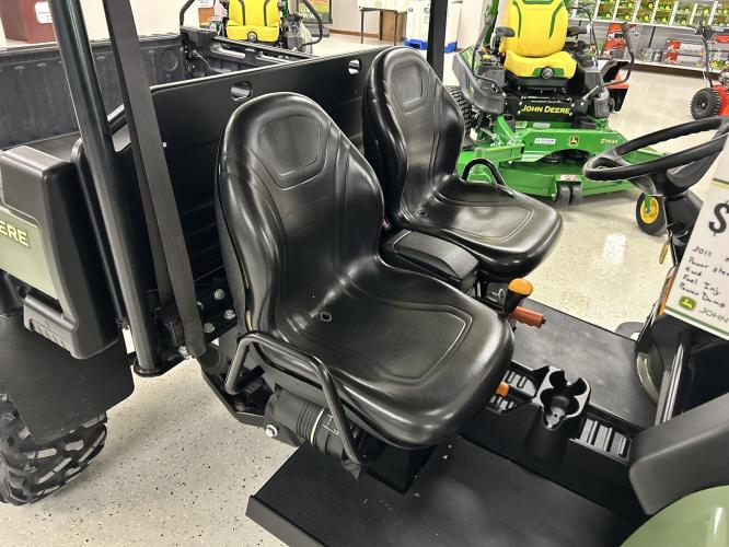 John Deere XUV 825I OLIVE