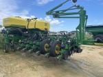 John Deere 1775NT