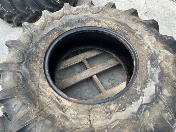 Firestone like new FS 18.4-26 raction Field & road