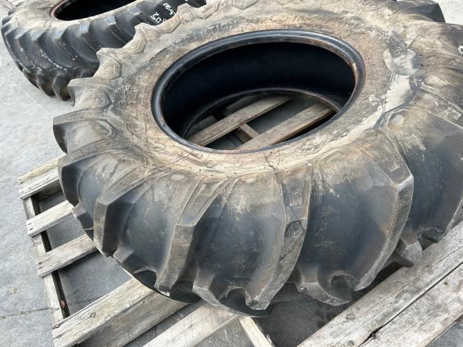 Firestone like new FS 18.4-26 raction Field & road