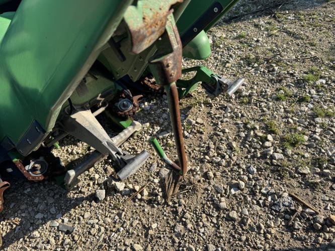 John Deere 608C