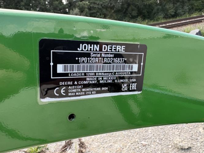 John Deere 120R