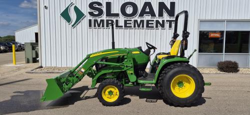 2016 John Deere 3033R