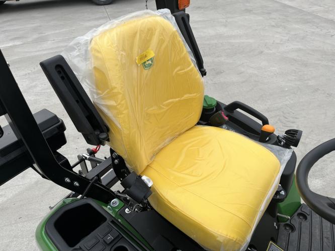 John Deere 1025R