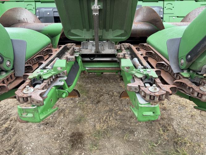 John Deere C8R
