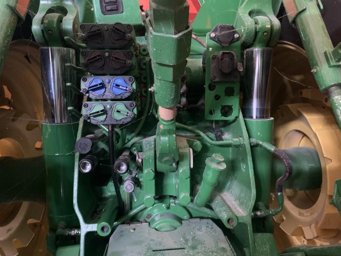 John Deere 8285R