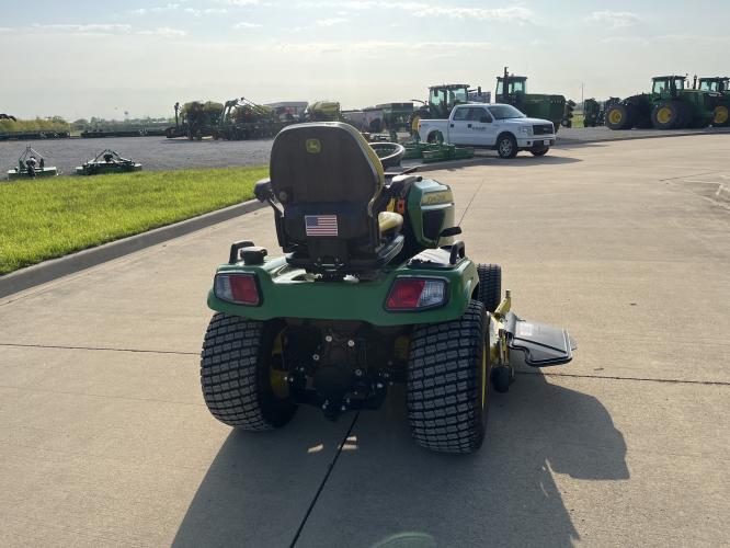 John Deere X730
